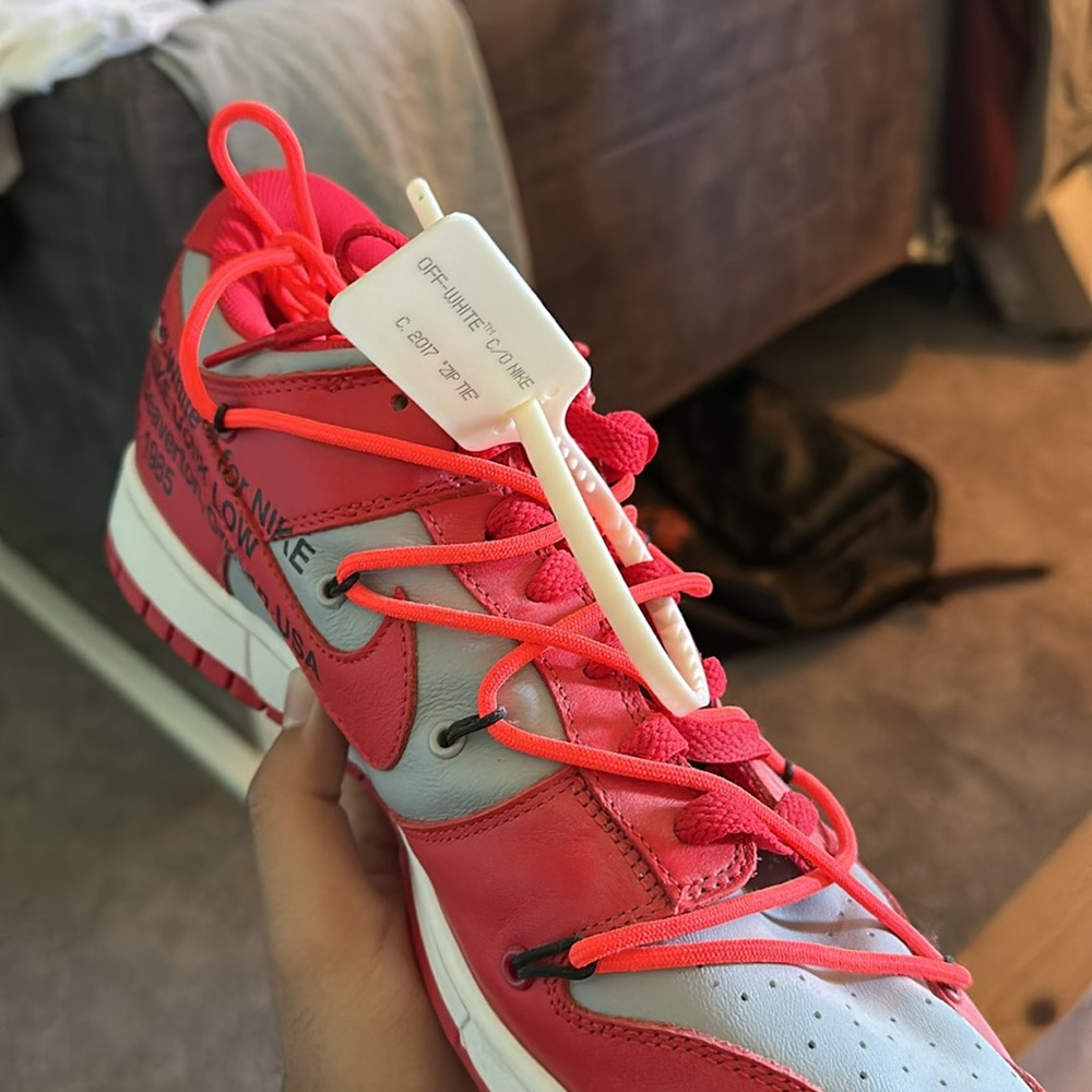 Off White Nike Dunks - image 3